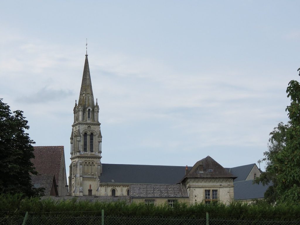 La Trappe Abbey: A Cistercian Monastery in France 1 La Trappe Abbey