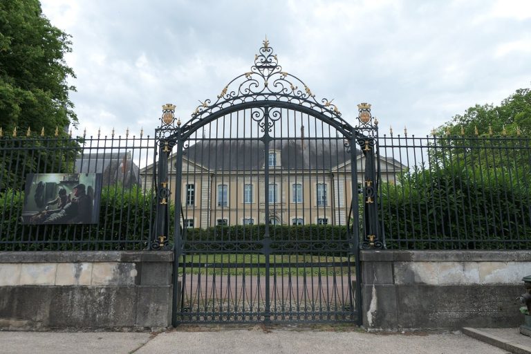 Saint-Pierre de la Couture Abbey: A Benedictine Monastery in Le Mans
