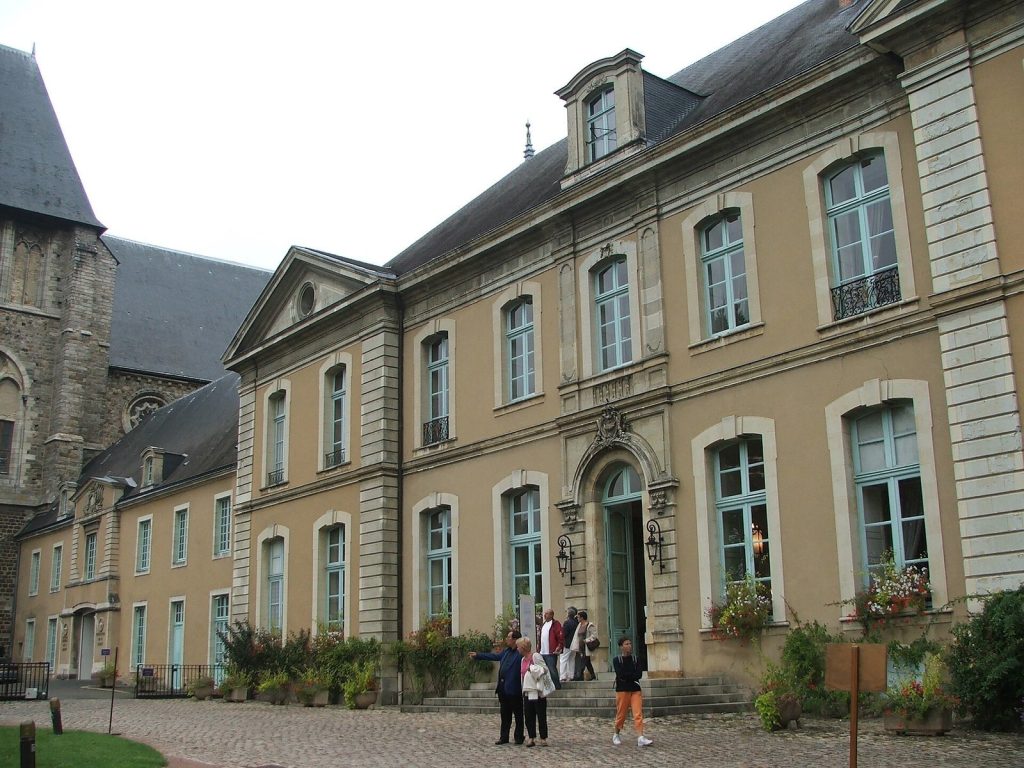Saint-Pierre de la Couture Abbey