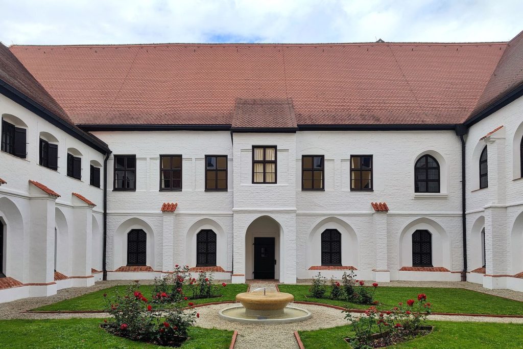 Seligenthal Abbey: A Cistercian Nuns’ Monastery in Landshut 1 Seligenthal Abbey