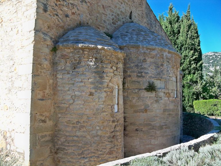 Chapel of Mary Magdalene at Bédoin: An Early Romanesque Chapel in France