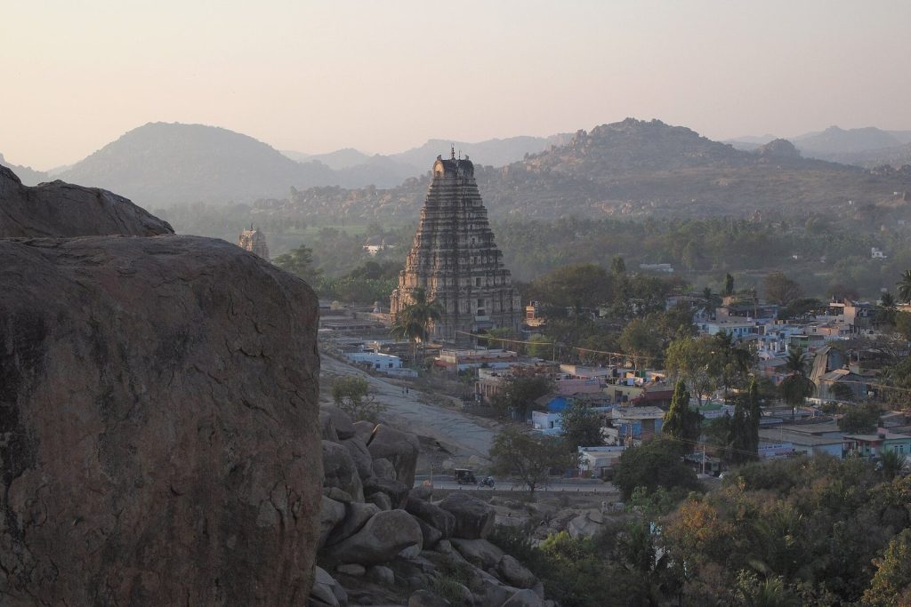 Vijayanagara: Capital of the Vijayanagara Empire 1 Vijayanagara