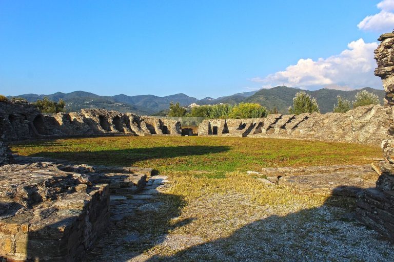 Luna: A Roman Colony and Harbor in Italy