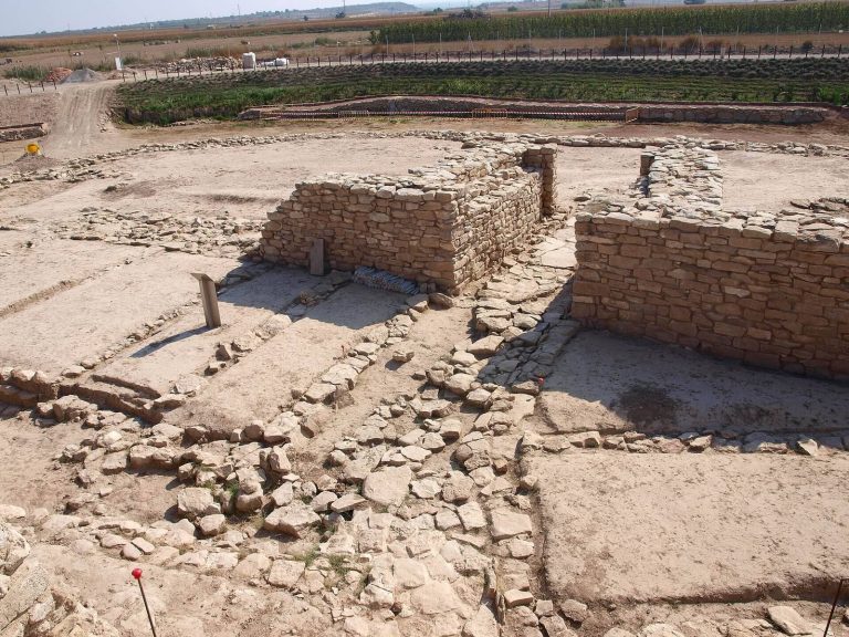 Els Vilars: An Iron Age Fortified Settlement in Spain