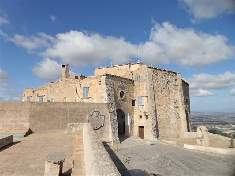 San Salvador Sanctuary: A Marian Pilgrimage Site in Mallorca