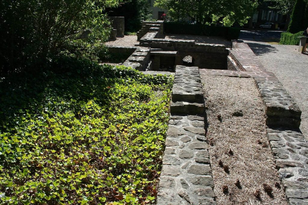Gallo-Roman Remains beside the Robert-Bisson Hospital in Lisieux: Roman Residences and Baths 1 Ensemble des vestiges gallo-romains du Centre hospitalier de Lisieux