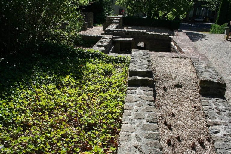 Gallo-Roman Remains beside the Robert-Bisson Hospital in Lisieux: Roman Residences and Baths