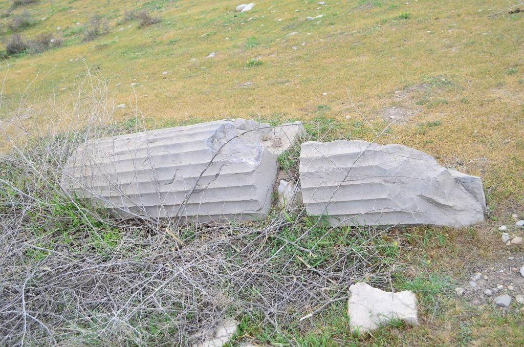 Istakhr: An Ancient Persian City and Zoroastrian Center in Iran 1 Istakhr