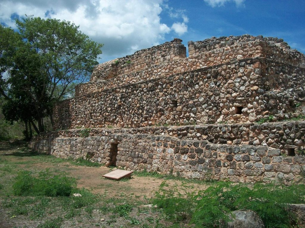 Oxkintok: A Maya Archaeological Site in Yucatán, Mexico 4 Oxkintok