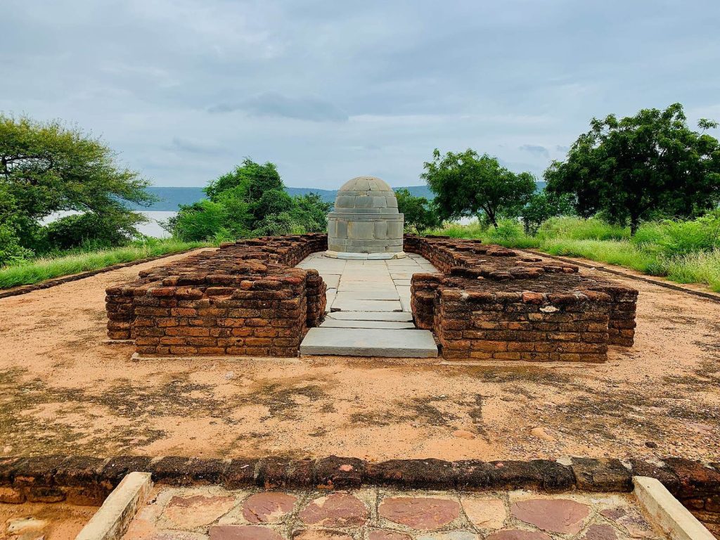 Nagarjunakonda: An Ancient Buddhist Centre in Andhra Pradesh 4 Nagarjunakonda