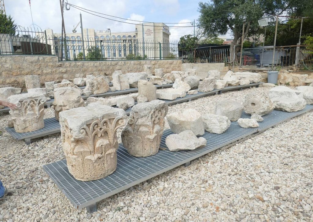 Tombs of the Kings: A Second Temple Period Jewish Funerary Complex in Jerusalem 3 Tombs of the Kings