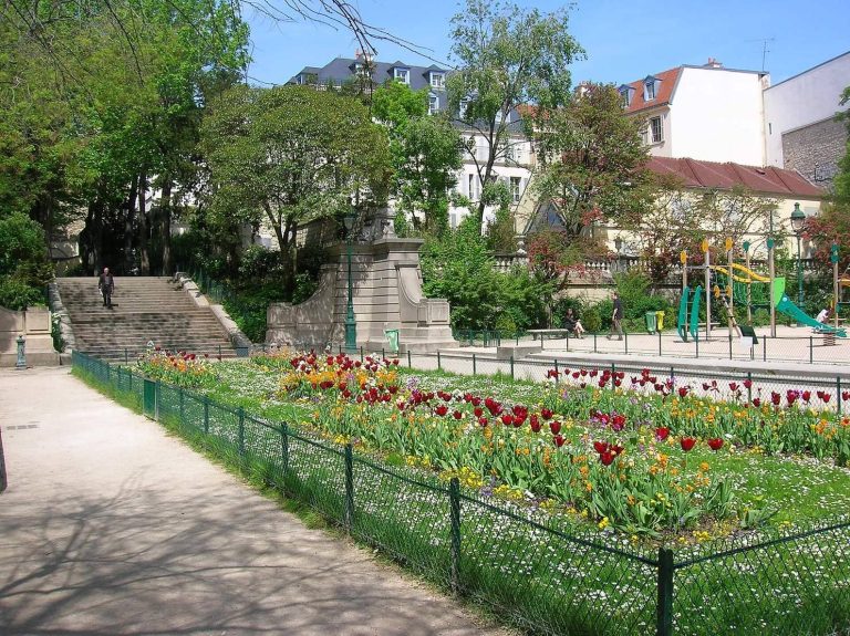 Arènes de Lutèce: The Roman Theatre-Amphitheatre of Paris