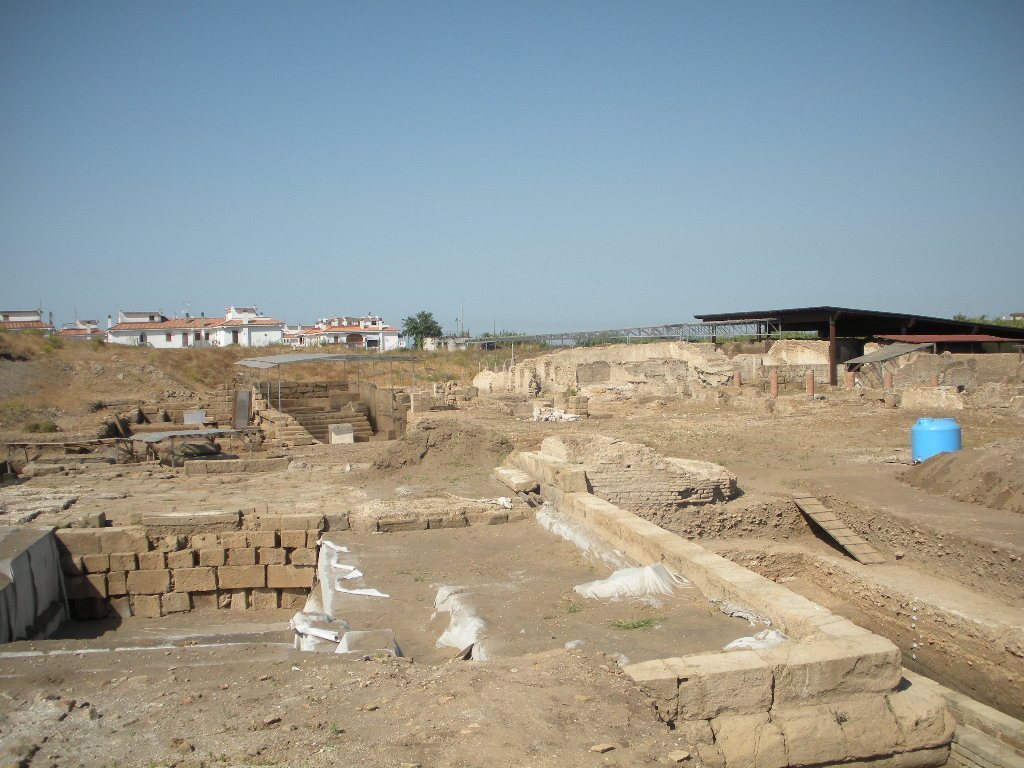 Castrum Inui Archaeological Area: An Ancient Coastal Sanctuary and Settlement in Italy 2 Area archeologica del Castrum Inui