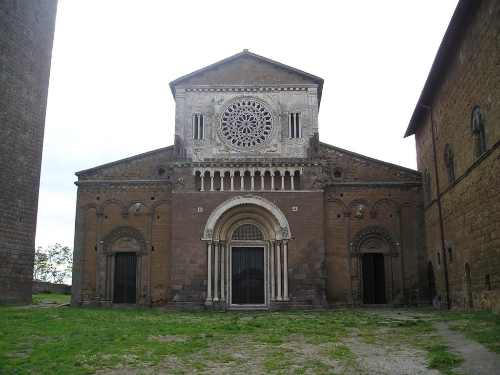 Castro, Lazio: Capital of the Duchy and a Destroyed Renaissance City 1 Castro, Lazio