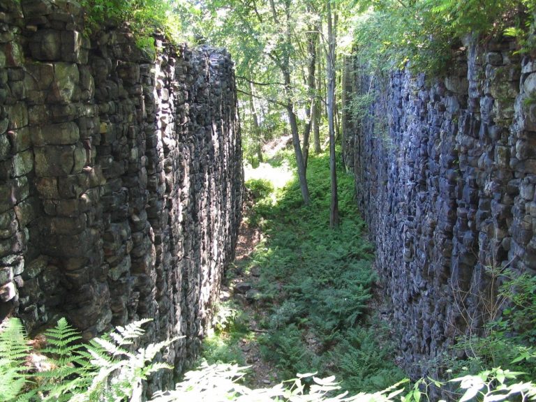 Lehigh Canal: A Coal-Transport Waterway in Pennsylvania