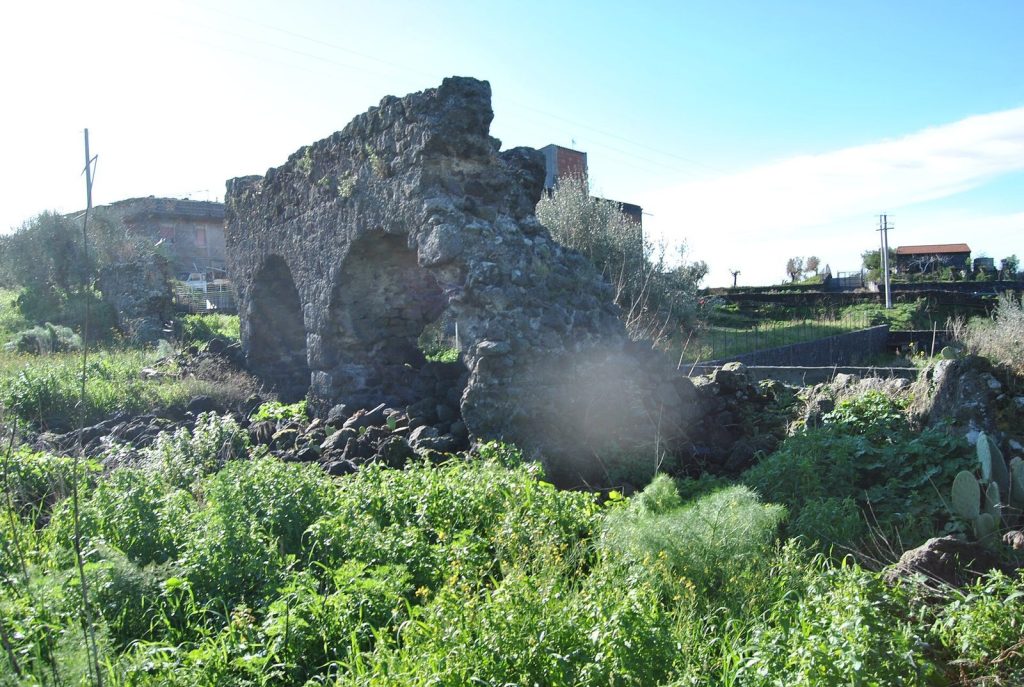 Catania Aqueduct: A Roman Water Supply in Sicily 4 Ancient Roman aqueduct