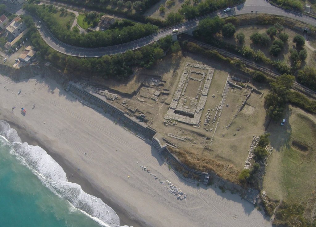 Caulonia: A Greek City of Magna Graecia in Southern Italy 2 Caulonia