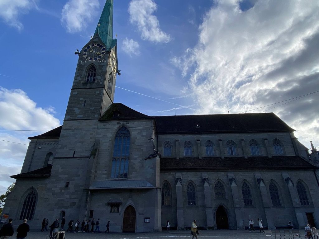 Fraumünster: A Former Benedictine Abbey and Church in Zürich 1 Fraumünster