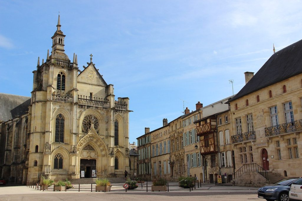 Church of Saint Stephen in Bar-le-Duc: A Former Collegiate Church 3 Église Saint-Étienne (Bar-le-Duc)