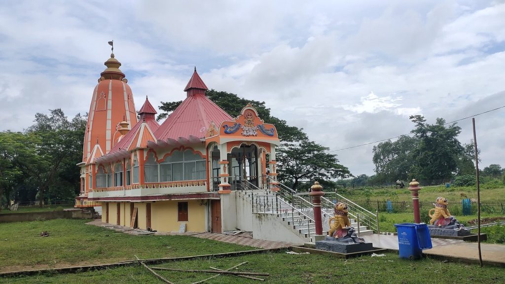 Sri Surya Pahar: A Hindu, Buddhist, and Jain Religious Center in Assam 1 Sri Surya Pahar