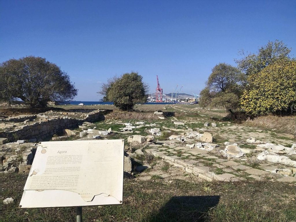 Cyme: An Ancient Aeolian City on the Aegean Coast 2 Cyme