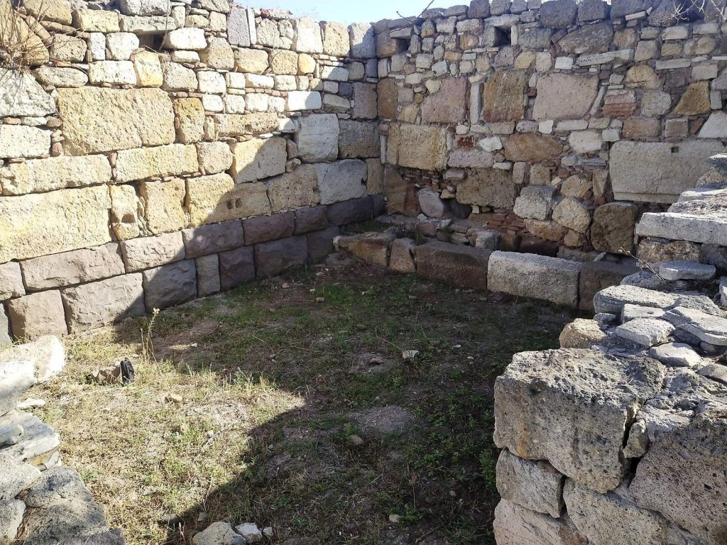 Cyme: An Ancient Aeolian City on the Aegean Coast 3 Cyme