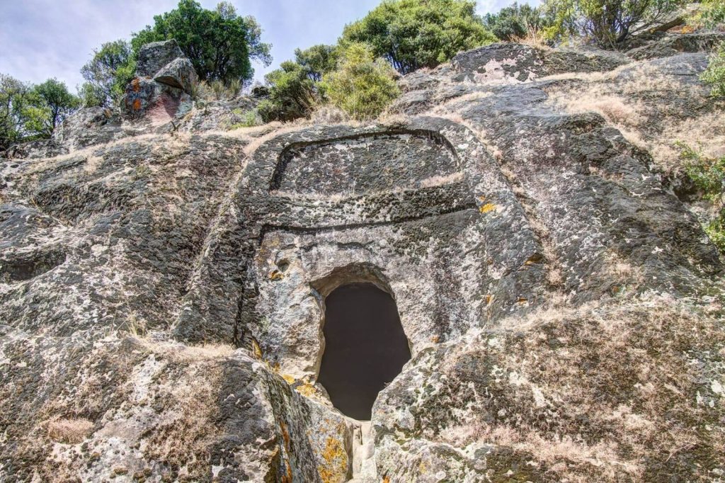 Sos Furrighesos Necropolis: A Prehistoric Rock-Cut Burial Site in Sardinia 2 Necropoli di Sos Furrighesos