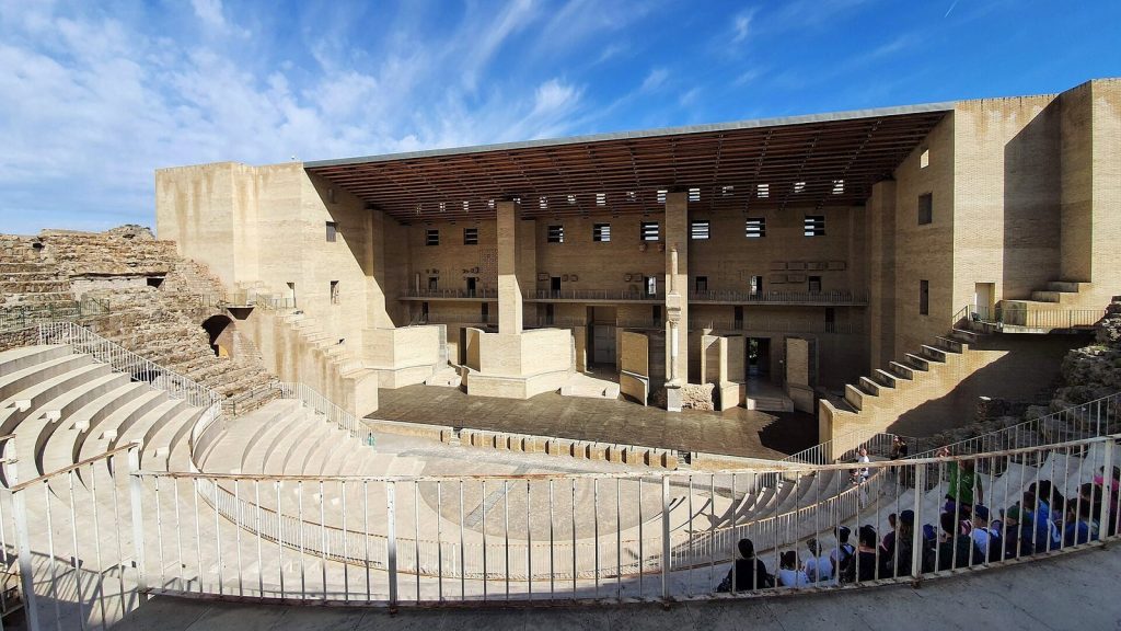 Roman Theatre of Saguntum: An Ancient Roman Performance Venue 1 Roman Theatre of Saguntum