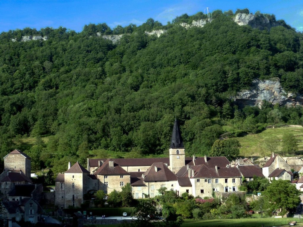 Baume Abbey: A Benedictine and Cluniac Monastic House in France 1 Baume Abbey
