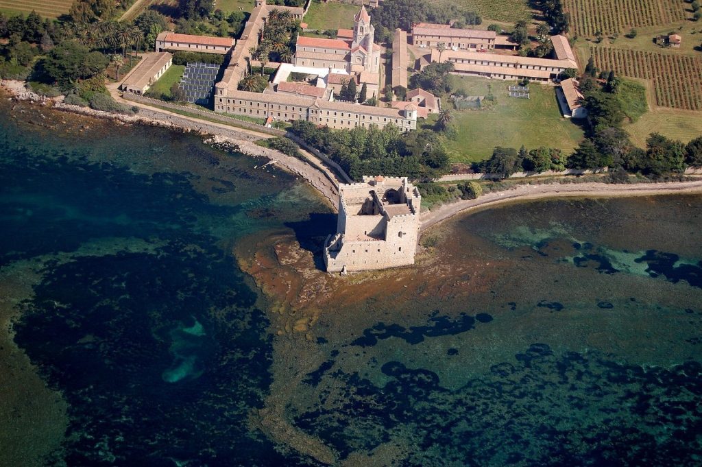 Lérins Abbey: A Monastery on Saint-Honorat Island 1 Abbaye Saint-Honorat de Lérins