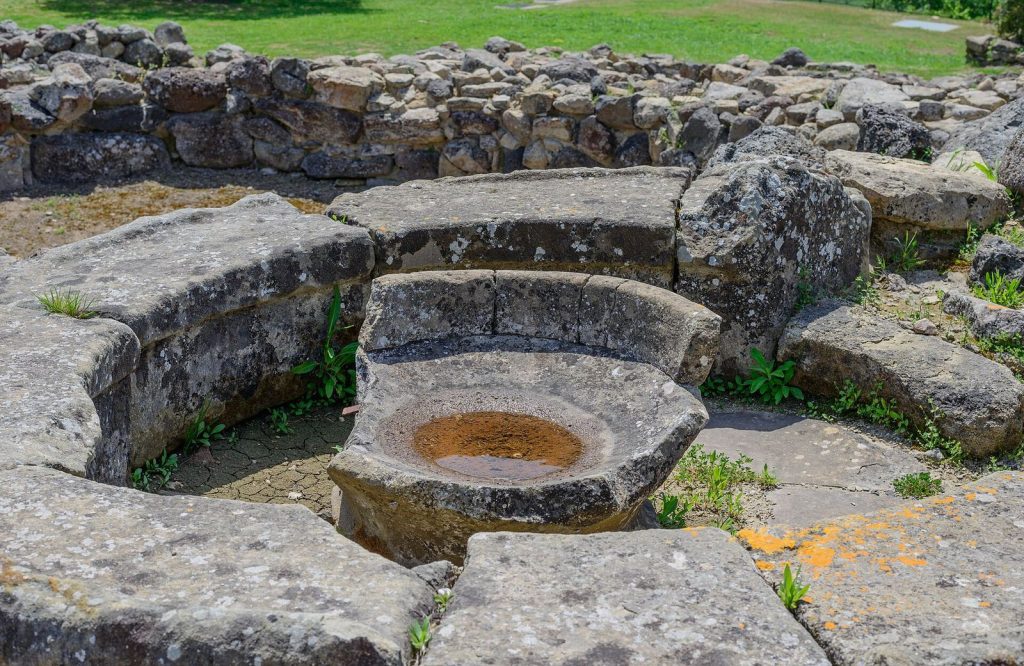 Su Nuraxi di Barumini: A Nuragic Settlement and Tower Complex 2 Su Nuraxi di Barumini