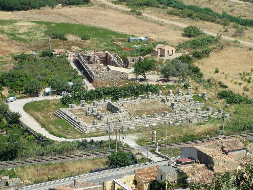 Himera: An Ancient Greek Colony in Sicily 2 Himera