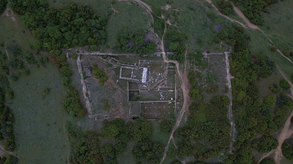 Isar: An Ancient Settlement and Necropolis in North Macedonia 2 Isar