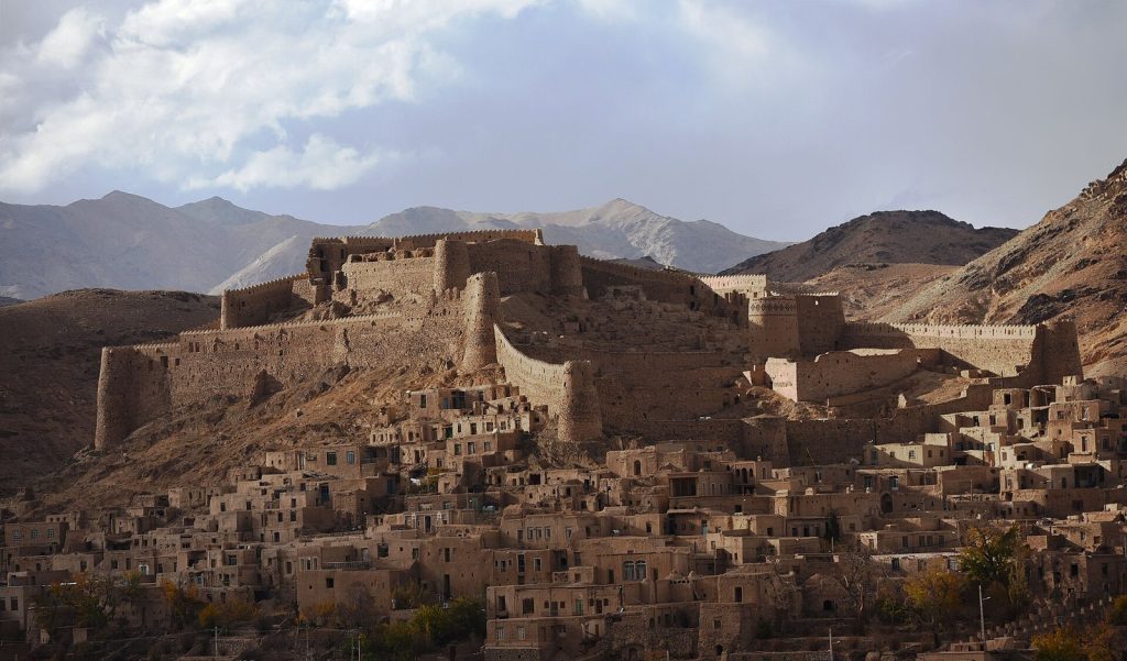 Forg Castle (Mirza Rafi Khan Castle): An Iranian Frontier Stronghold 2 Forg Castle (Mirza Rafi Khan Castle)