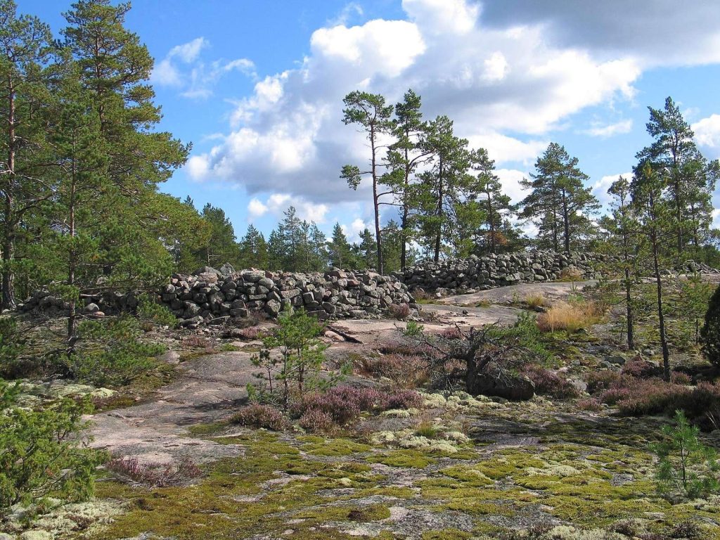 Sammallahdenmäki: A Bronze Age Burial Ground in Finland 3 Sammallahdenmäki