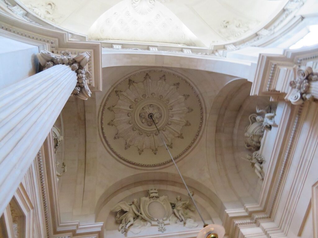 Palais-Royal: A Palace and Cultural Complex in Paris 2 Palais-Royal