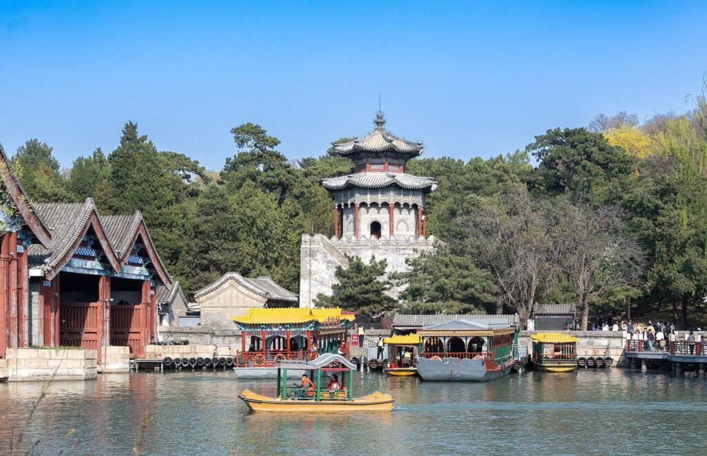 The Summer Palace: A Qing Imperial Garden in Beijing 1 Summer Palace