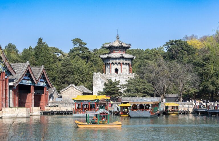 The Summer Palace: A Qing Imperial Garden in Beijing