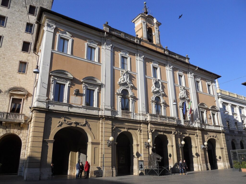 Palazzo Comunale, Rieti: City Hall and Seat of Municipal Government 1 Palazzo Comunale, Rieti
