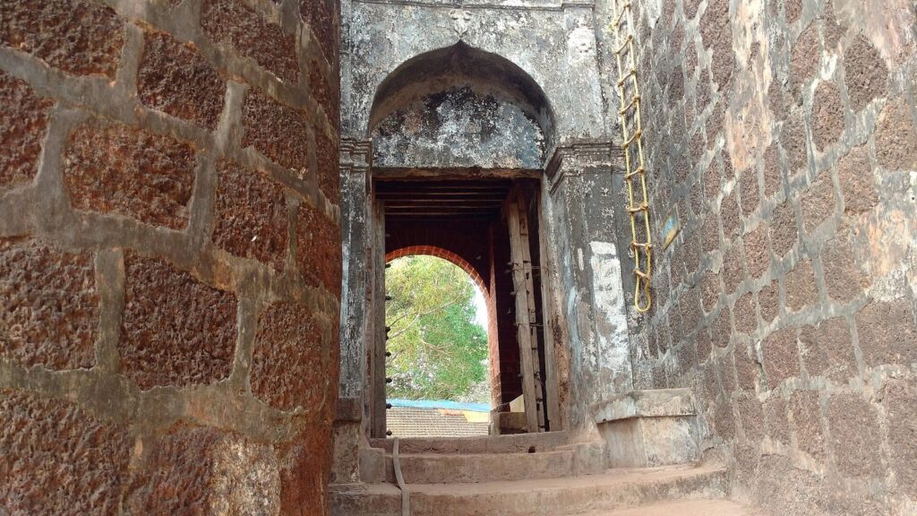 Vijaydurg Fort: A Maratha Naval Stronghold in Maharashtra 2 Vijaydurg Fort