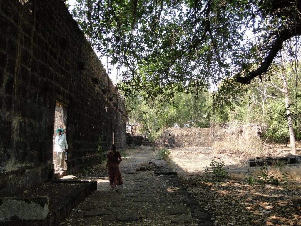 Vijaydurg Fort: A Maratha Naval Stronghold in Maharashtra 3 Vijaydurg Fort