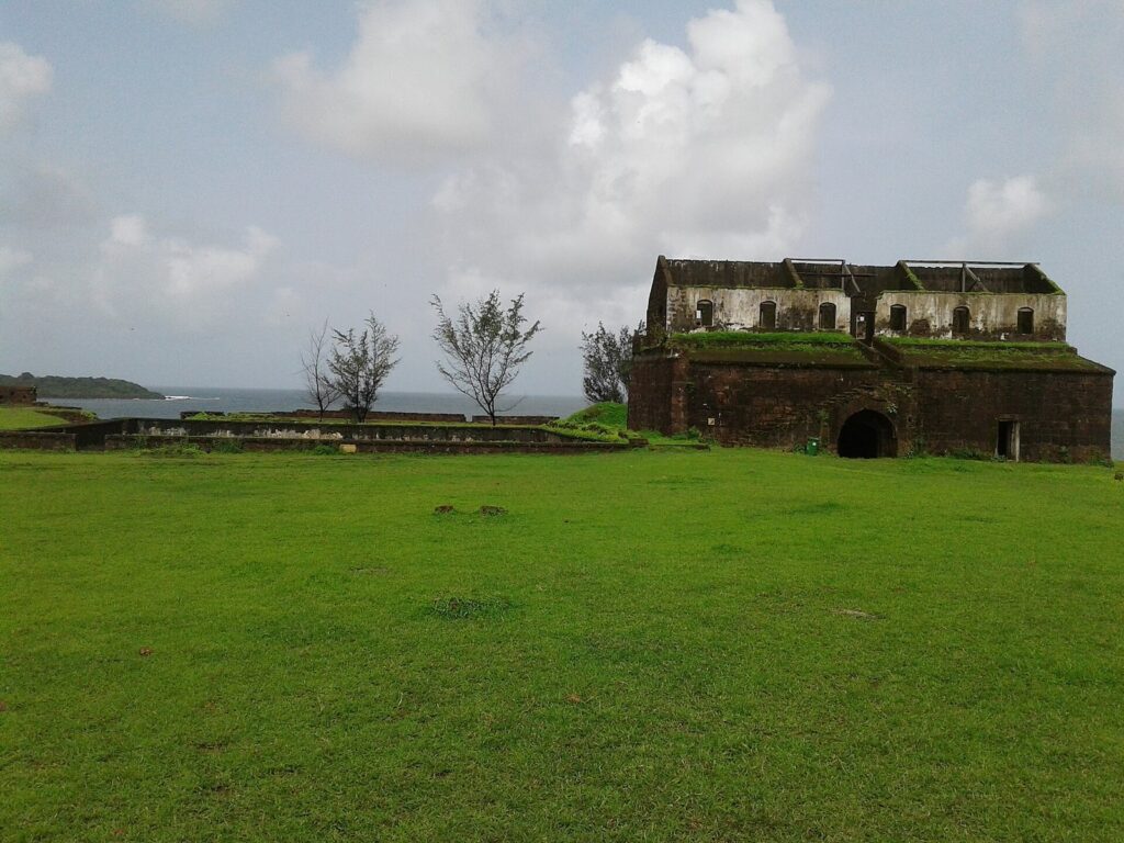 Vijaydurg Fort: A Maratha Naval Stronghold in Maharashtra 5 Vijaydurg Fort