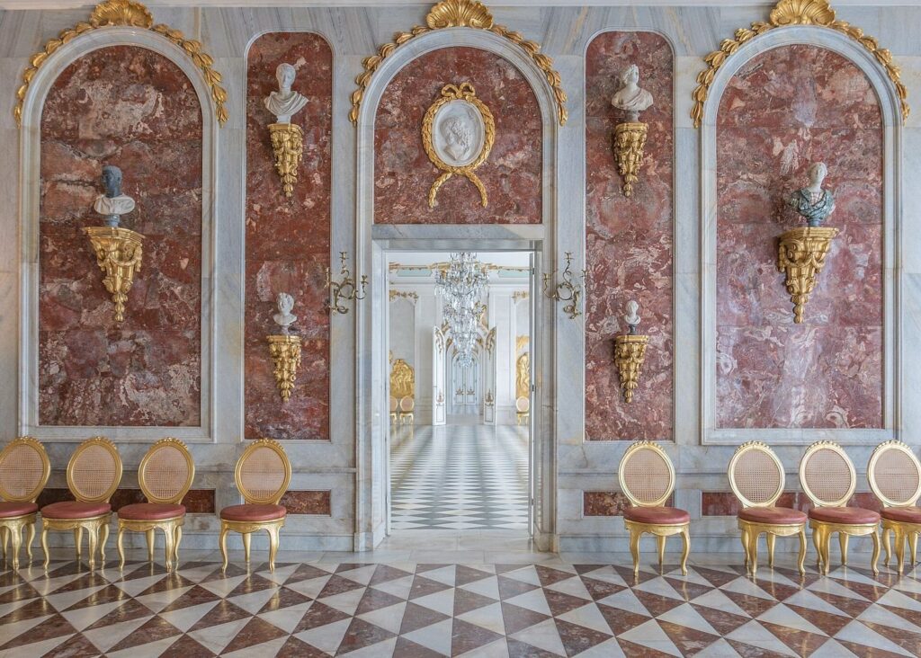 New Chambers: Frederick II’s Guest Palace at Sanssouci in Potsdam 1 New Chambers