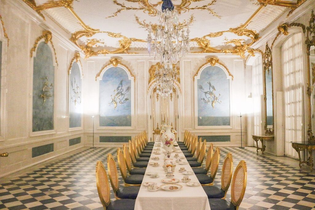 New Chambers: Frederick II’s Guest Palace at Sanssouci in Potsdam 2 New Chambers