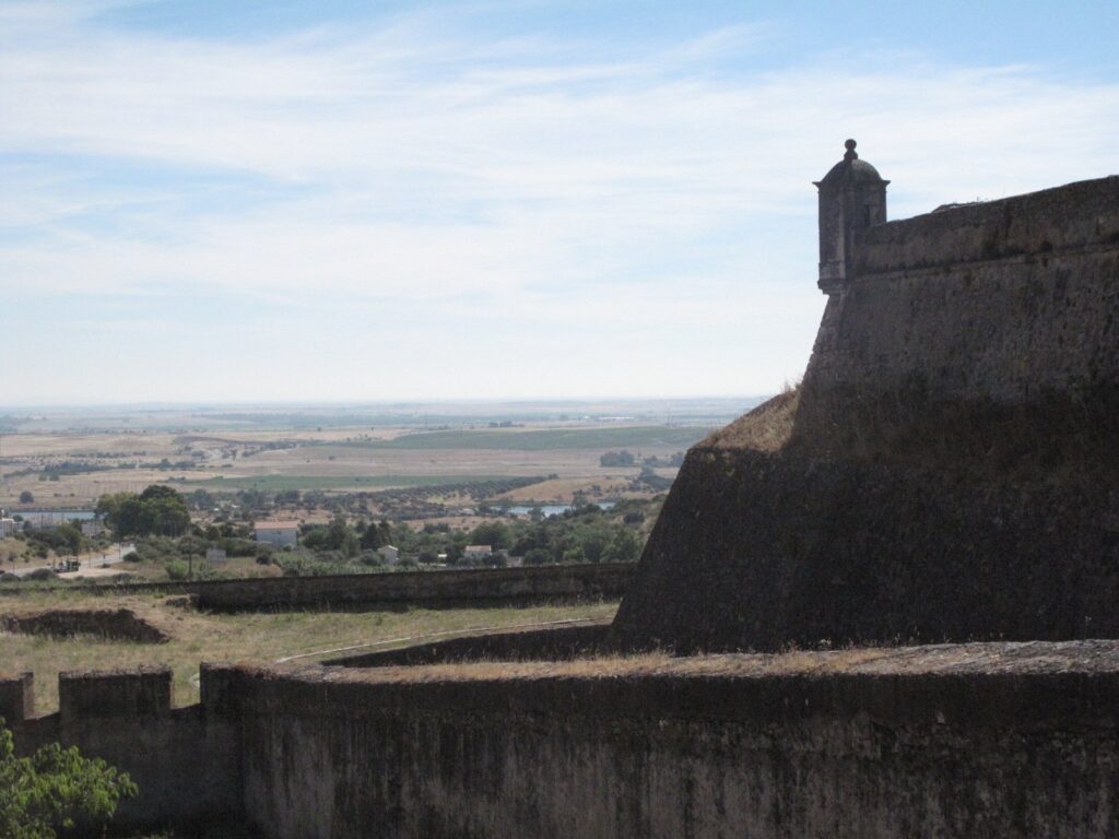Elvas: A Portuguese Garrison Town and Its Fortifications 4 Garrison Border Town of Elvas and its Fortifications