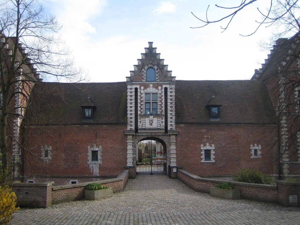Château de Flers: A Seventeenth-Century Rural Residence in Villeneuve-d’Ascq 2 Château de Flers, Villeneuve-d'Ascq
