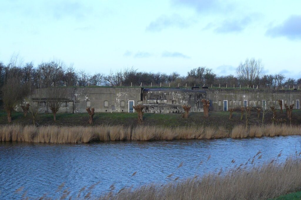 Fort Zuidwijkermeer: A Defensive Fort on the Amsterdam Defence Line 1 Fort Zuidwijkermeer