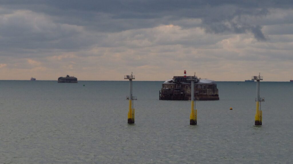 Spitbank Fort: A Coastal Artillery Fort in the Solent 1 Spitbank Fort