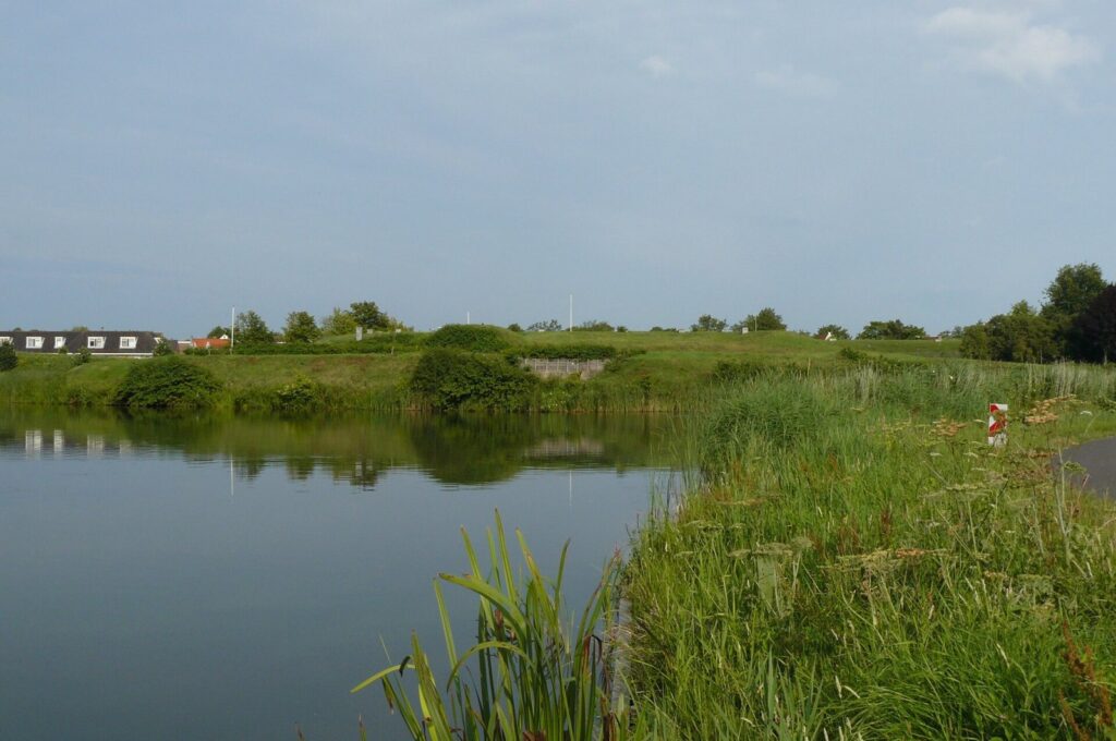 Mouse Fort: A Fort in the Defenses of Muiden 1 Mouse Fort