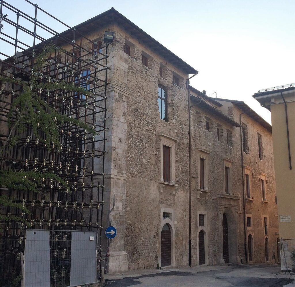 Palazzo Vastarini Cresi: A Renaissance Palace in L’Aquila 1 Palazzo Vastarini Cresi